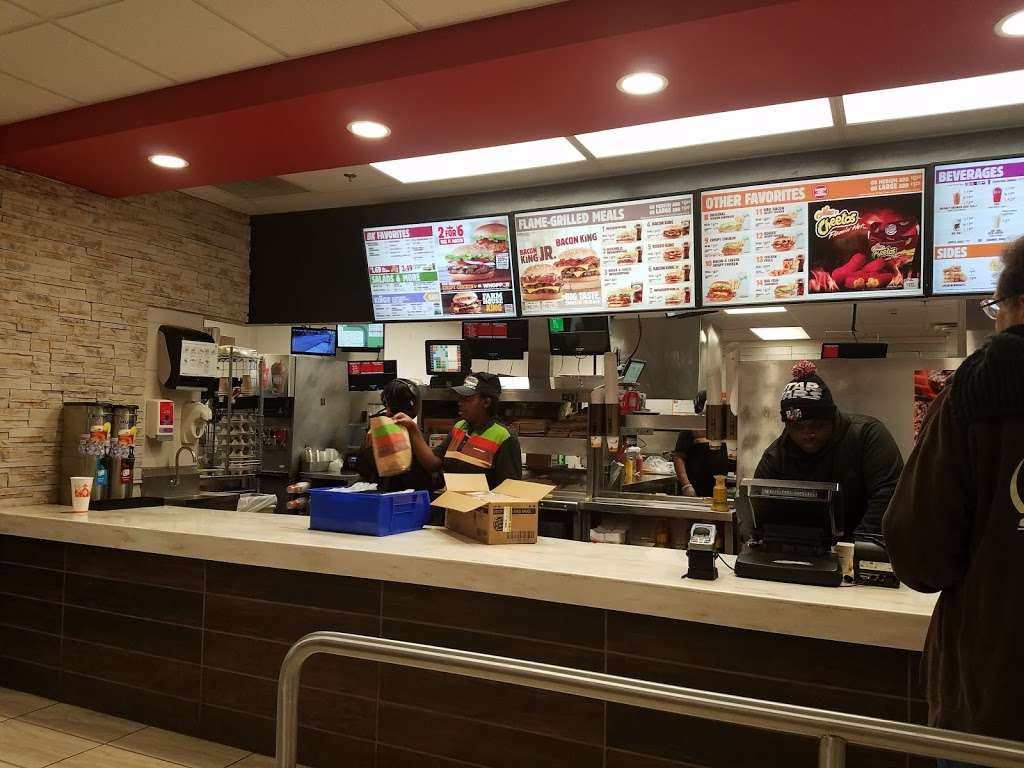 Burger King | 7106 Minstrel Way, Columbia, MD 21045, USA | Phone: (410) 995-6540