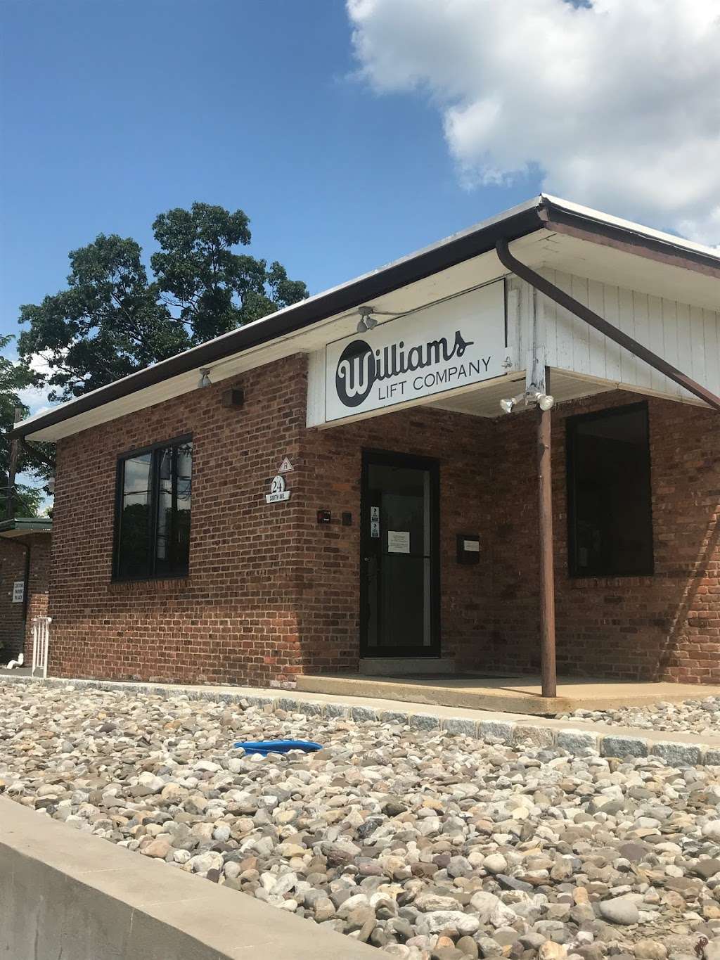 Williams Lift Company | 24 South Ave, Fanwood, NJ 07023, USA | Phone: (908) 322-7070