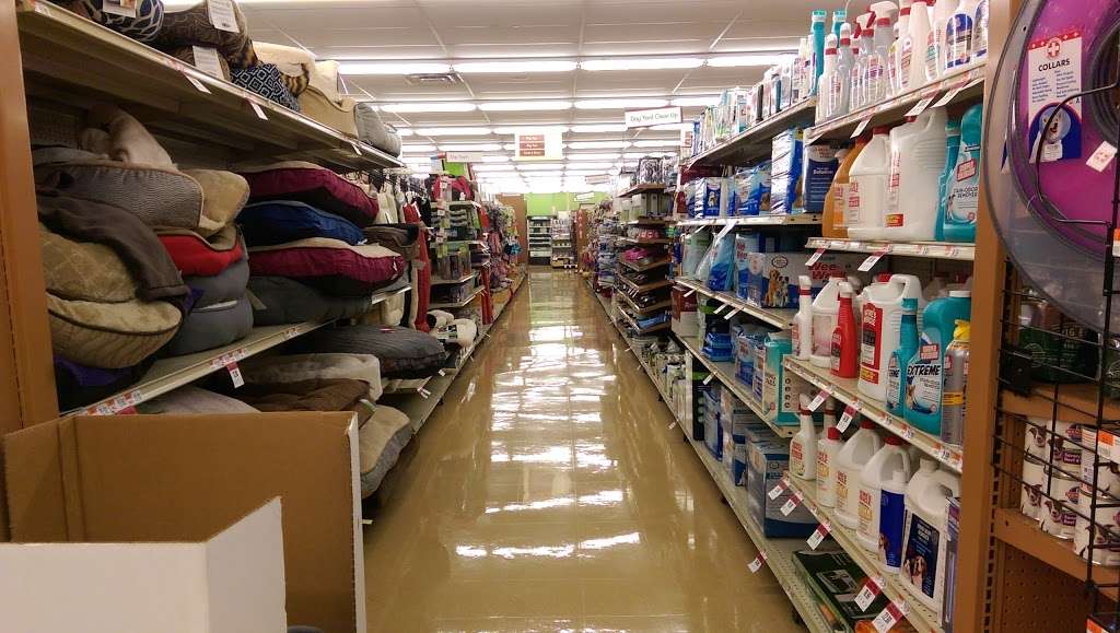 Pet Supplies Plus | 7031 Lincoln Ave, Lincolnwood, IL 60712, USA | Phone: (847) 329-4075