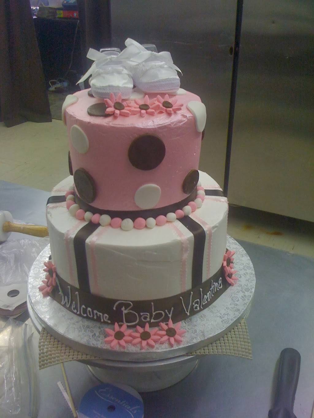 Claudias Cakes | 136 W Bedford Euless Rd, Hurst, TX 76053, USA | Phone: (817) 282-2253