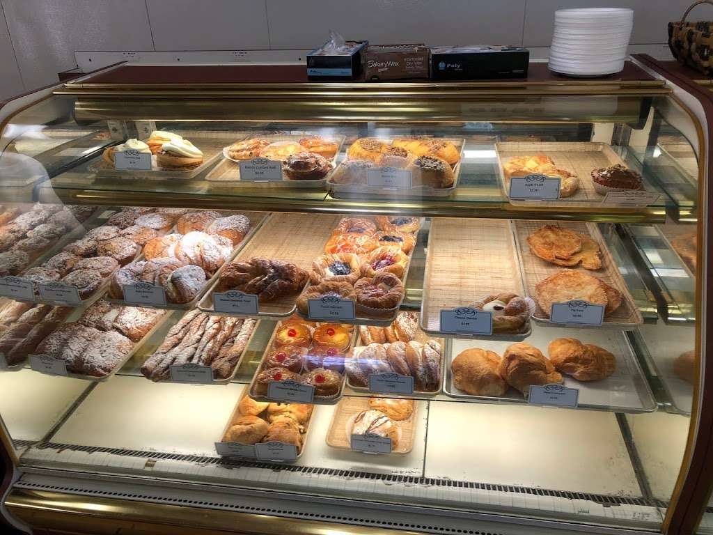 Hans & Harrys Bakery | 5080 Bonita Rd B2, Bonita, CA 91902, USA | Phone: (619) 475-2253