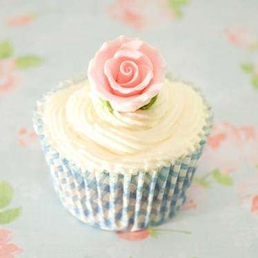 Rosie Cakes | Clarendon Rd, Dunmow CM6 1GA, UK | Phone: 07824 354099