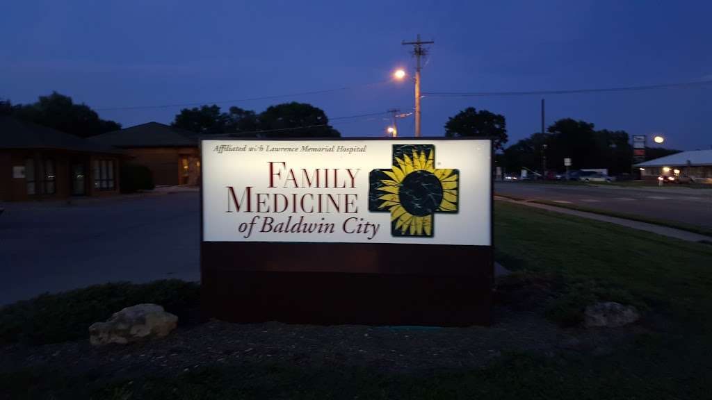 Family Medicine Of Baldwin City | 406 Ames St, Baldwin City, KS 66006, USA | Phone: (785) 594-2512