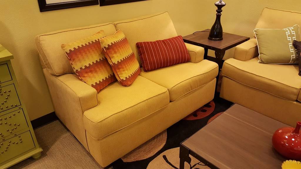 CORT Furniture Rental | 9495 SW Cascade Ave, Beaverton, OR 97008, USA | Phone: (503) 520-8800