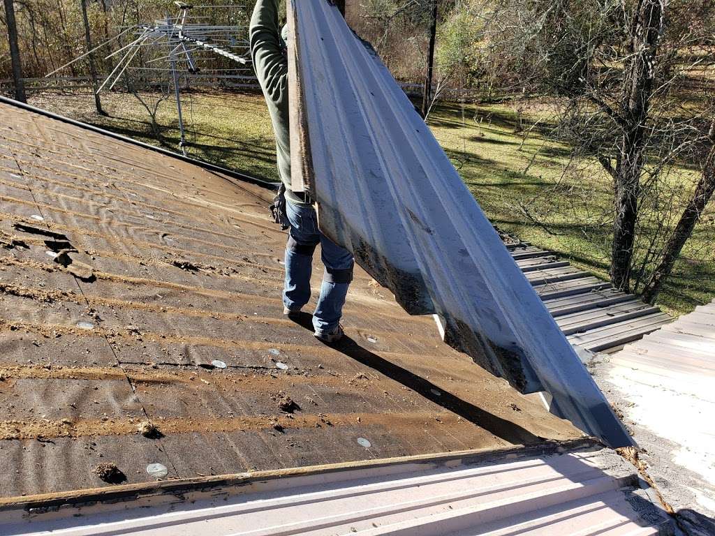 Texas Custom Roofing | 41 Pine Cir Dr, Willis, TX 77378, USA | Phone: (936) 444-2417