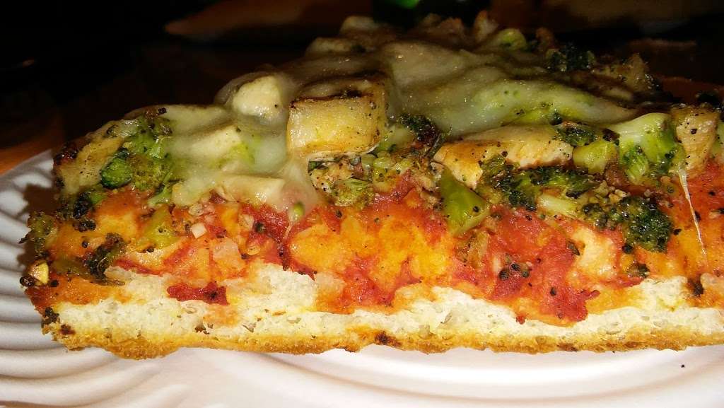 Crispy Pizza | 782 Richmond Terrace, Staten Island, NY 10301, USA | Phone: (718) 420-6050