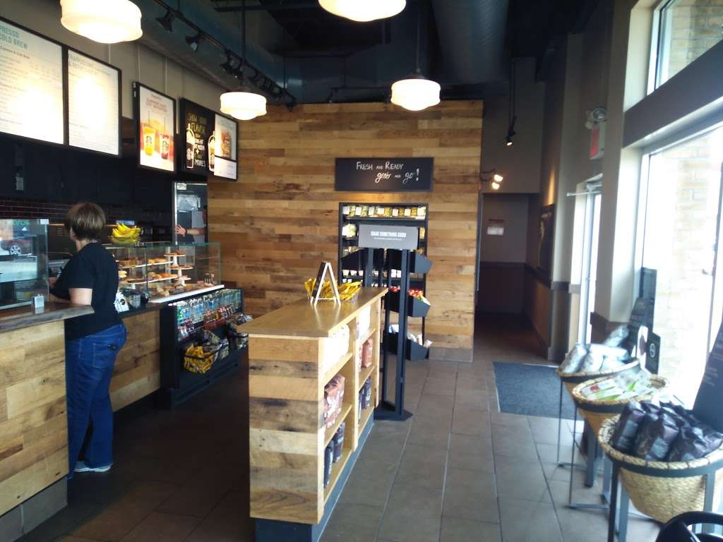 Starbucks | 10 Michael Ave, Farmingdale, NY 11735 | Phone: (631) 454-4550