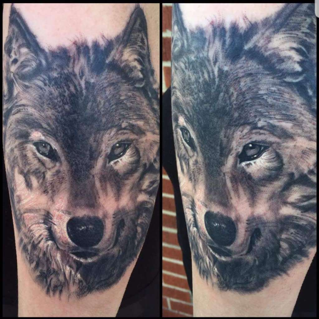 Heartwork Tattoo Company | 2307 E 10th St suite d, Anderson, IN 46012, USA | Phone: (765) 749-3027