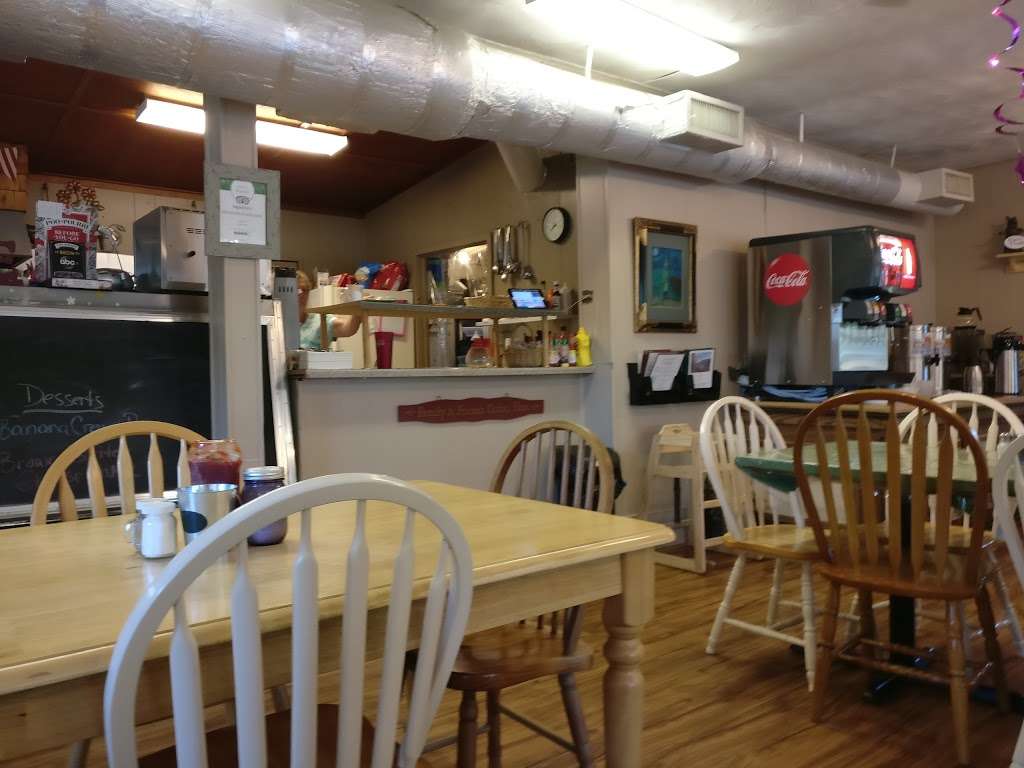 Country Café & General Store | 1715 Washington St, Harpers Ferry, WV 25425, USA | Phone: (304) 535-2327
