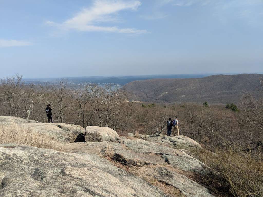 Bear Mountain Hike Trail | Tomkins Cove, NY 10986, USA