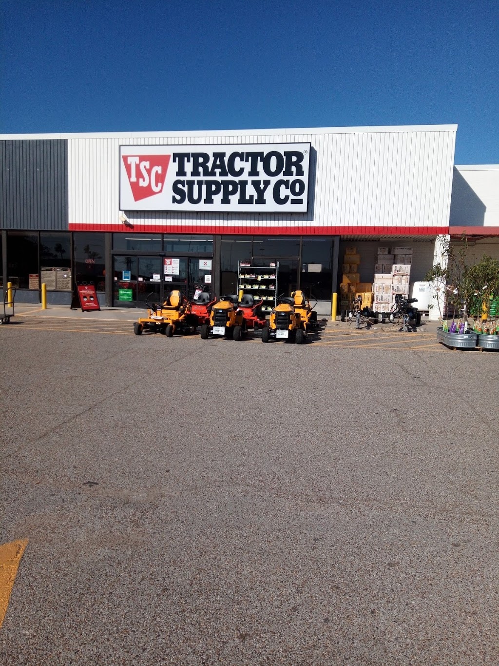 Tractor Supply Co. | 1920 W Wheeler Ave, Aransas Pass, TX 78336 | Phone: (361) 758-8761