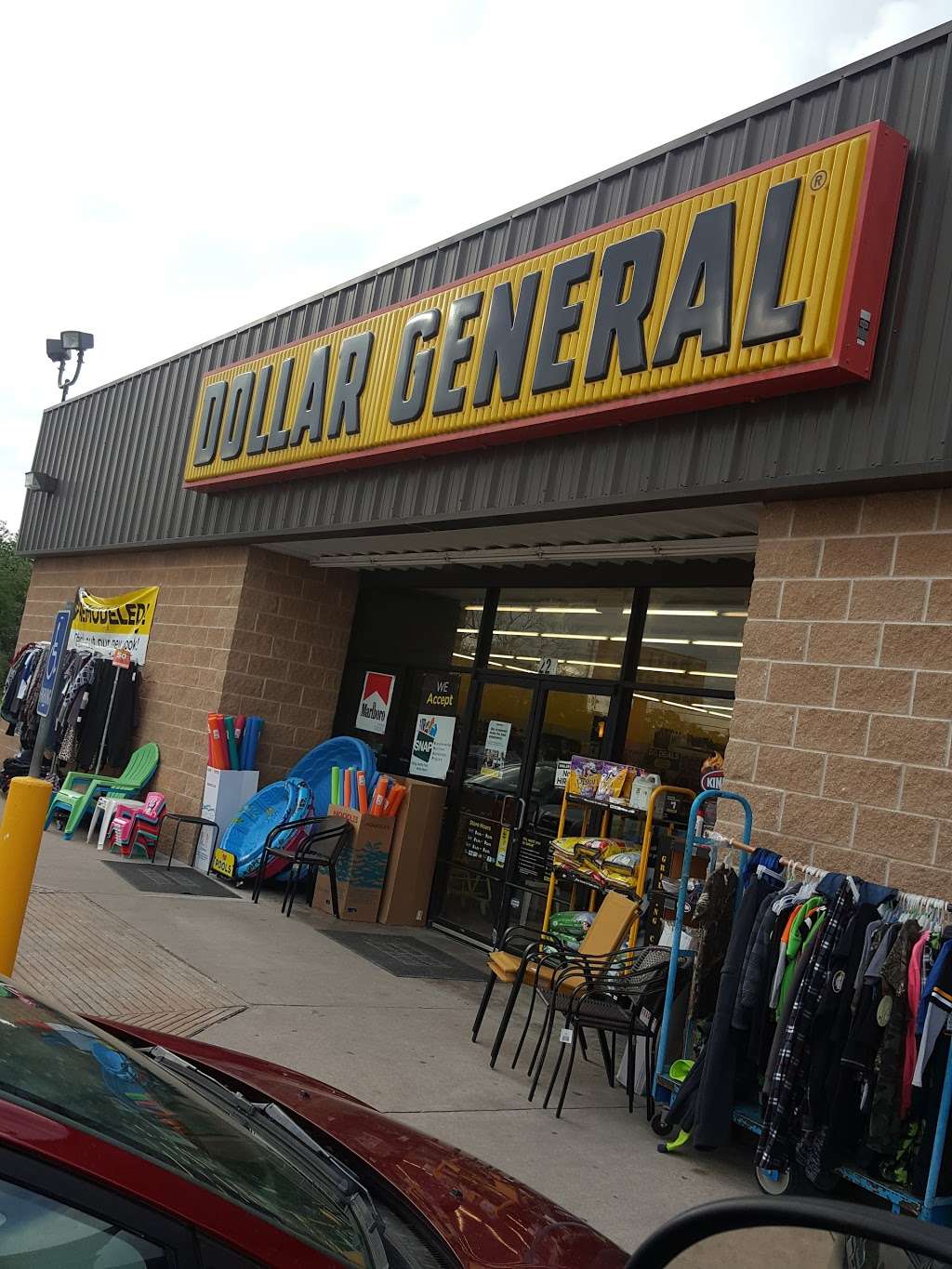 Dollar General | 220 W Brazos Ave, West Columbia, TX 77486, USA | Phone: (979) 345-4913