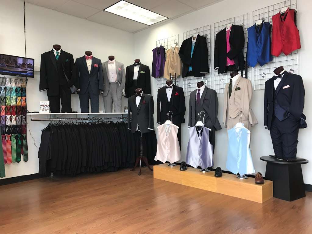 Diamond Formal Wear Inc | 9528 179th St, Tinley Park, IL 60487, USA | Phone: (708) 478-0083