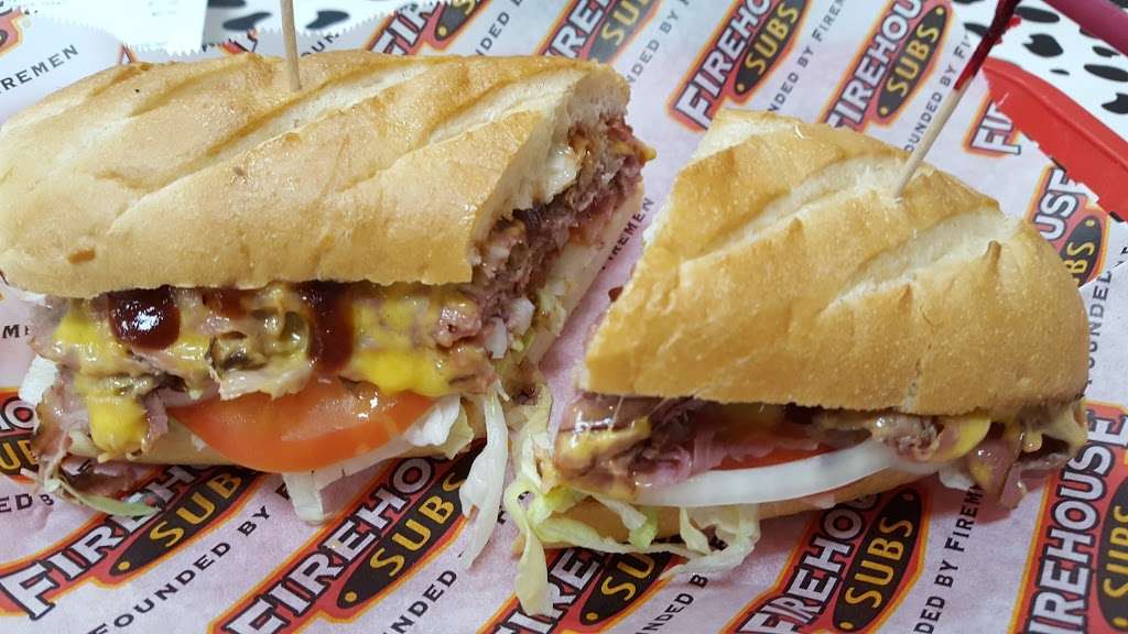 Firehouse Subs | 310 Town Center Dr, West Manchester Township, PA 17408, USA | Phone: (717) 764-3473