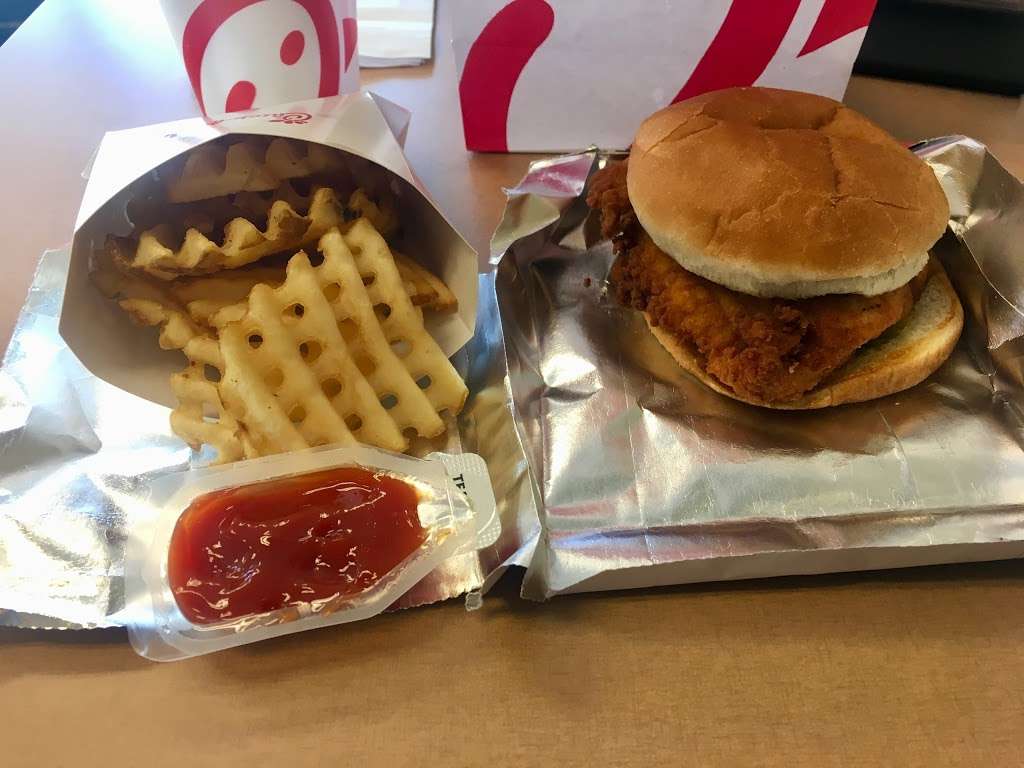 Chick-fil-A | 1750 Travis Blvd, Fairfield, CA 94533, USA | Phone: (707) 421-9631