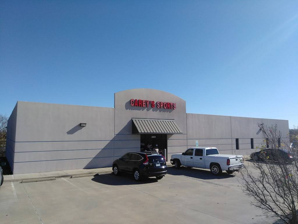 Careys Sporting Goods | 2905 S Cherry Ln, Fort Worth, TX 76116, USA | Phone: (817) 735-4794