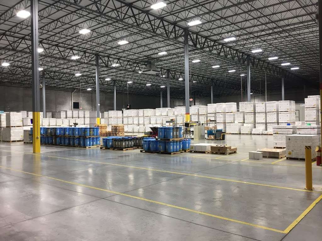 Coopers Hawk Warehouse | 9016 Murphy Rd, Woodridge, IL 60517, USA