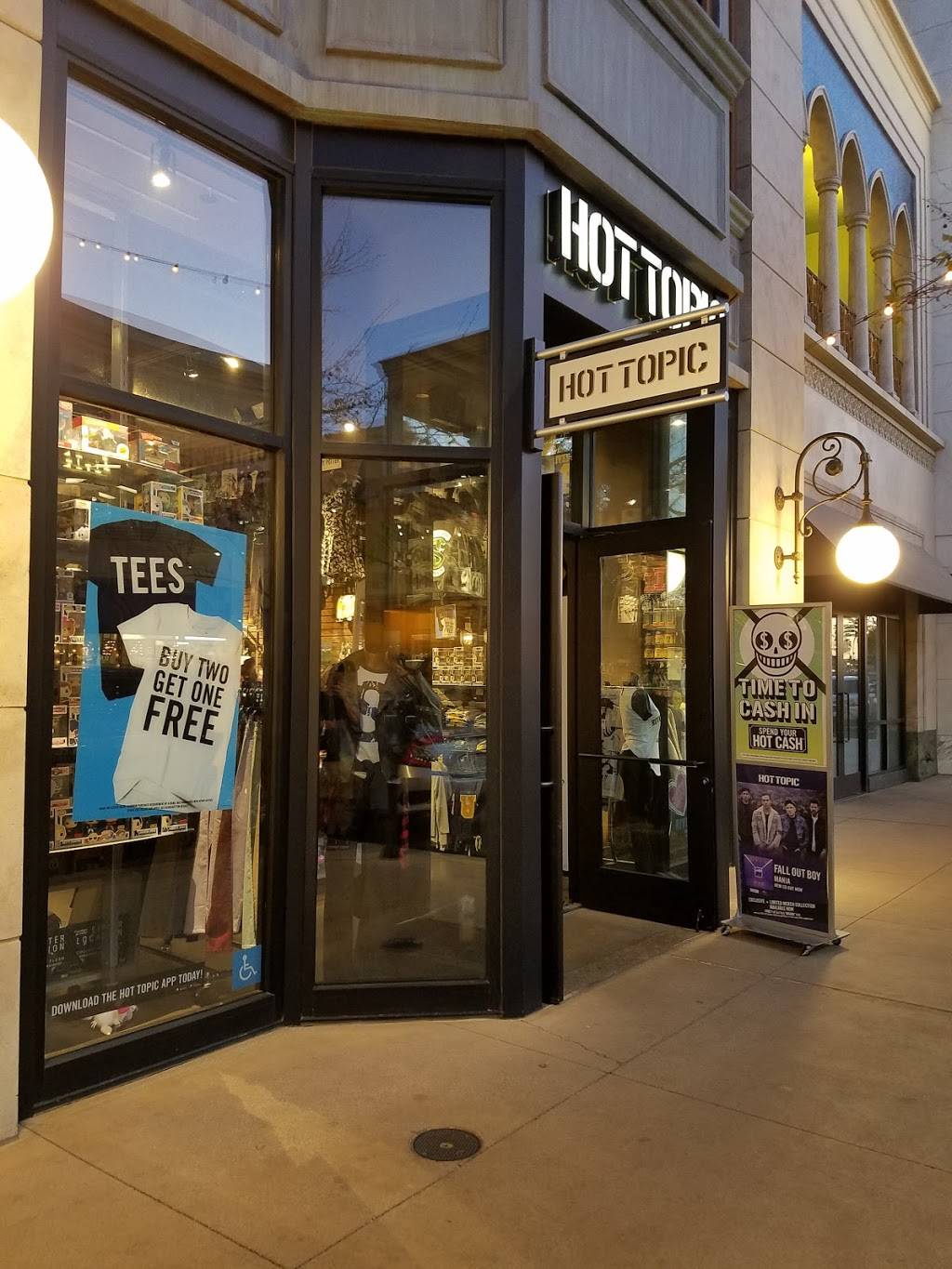 Hot Topic | 6623 Las Vegas Blvd S Unit 138, Las Vegas, NV 89119, USA | Phone: (702) 407-0495