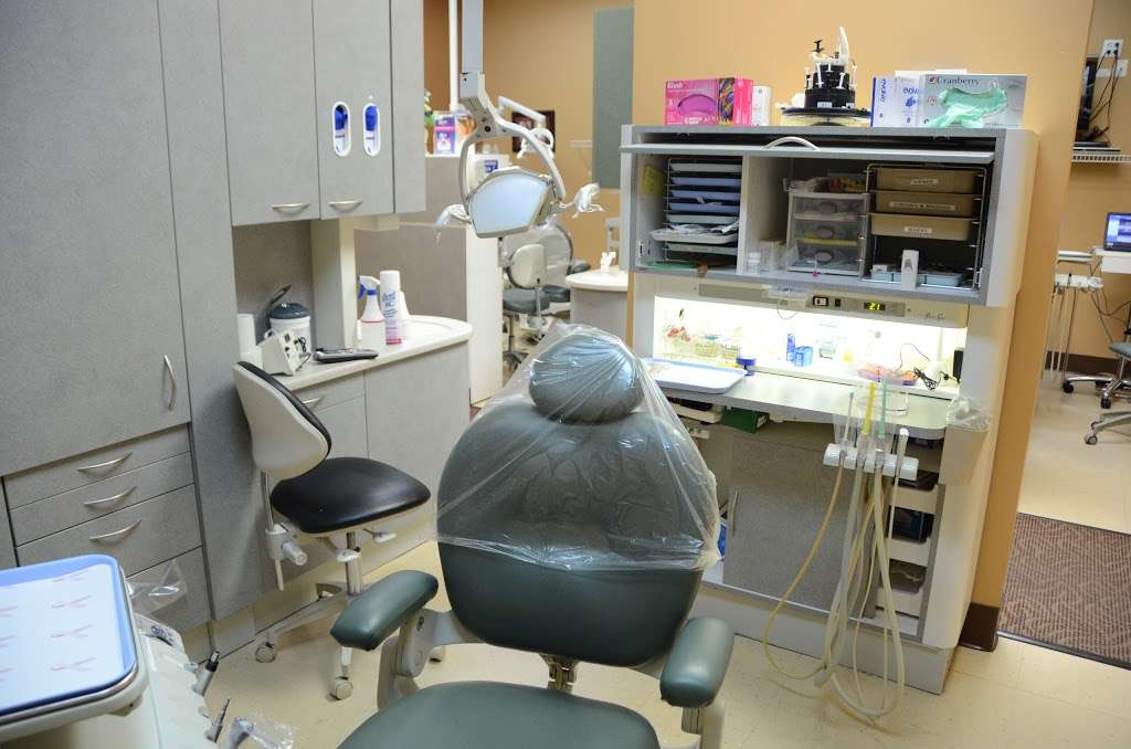 Valley View Dental | 441 N Weber Rd, Romeoville, IL 60446, USA | Phone: (815) 372-0100