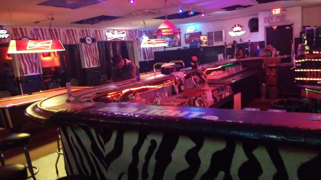 Zebra Club | 2763 Sierra Hwy, Rosamond, CA 93560, USA | Phone: (661) 583-6156