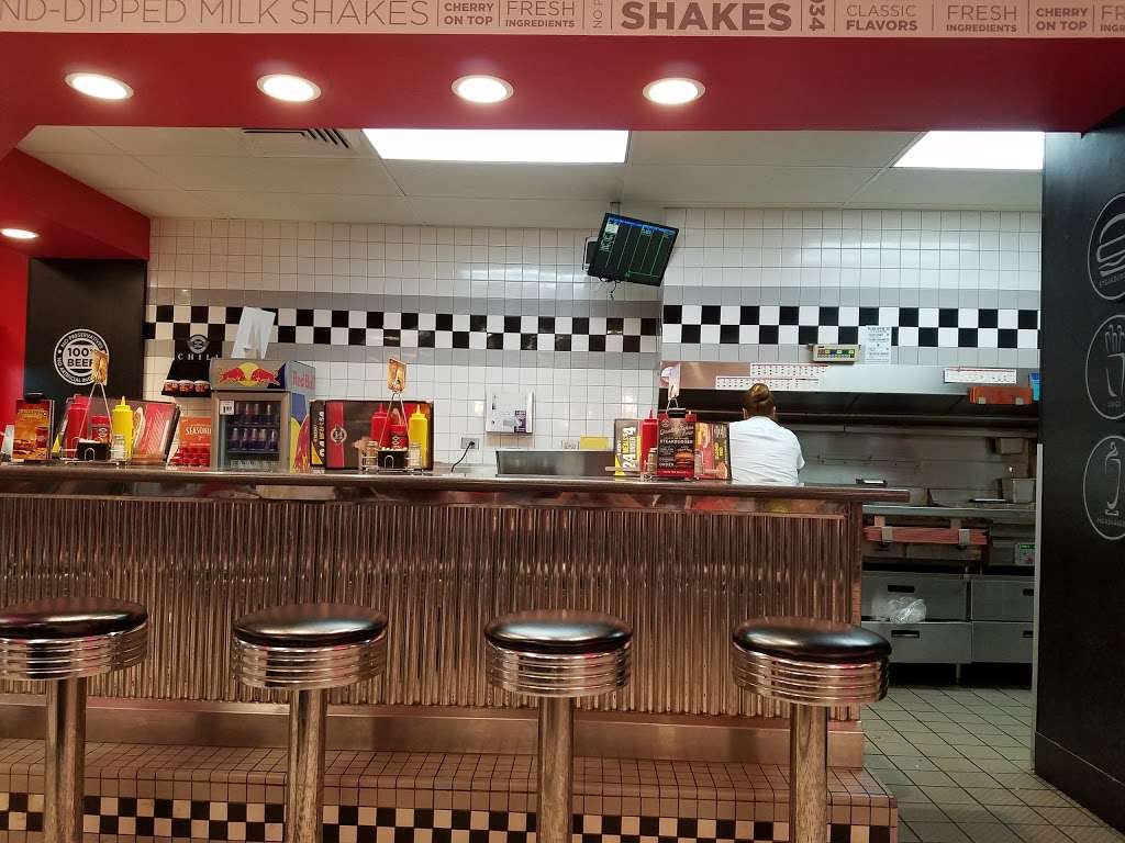 Steak n Shake | 2100 N Richmond Rd, McHenry, IL 60050 | Phone: (815) 759-9885