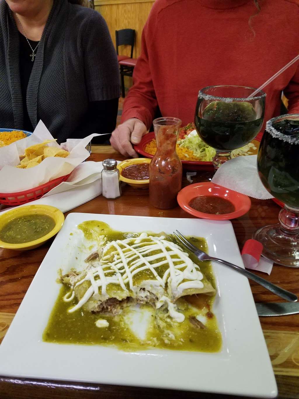 Los Compas Mexican Restaurant | 18011 US-24, Independence, MO 64056, USA | Phone: (816) 796-0298