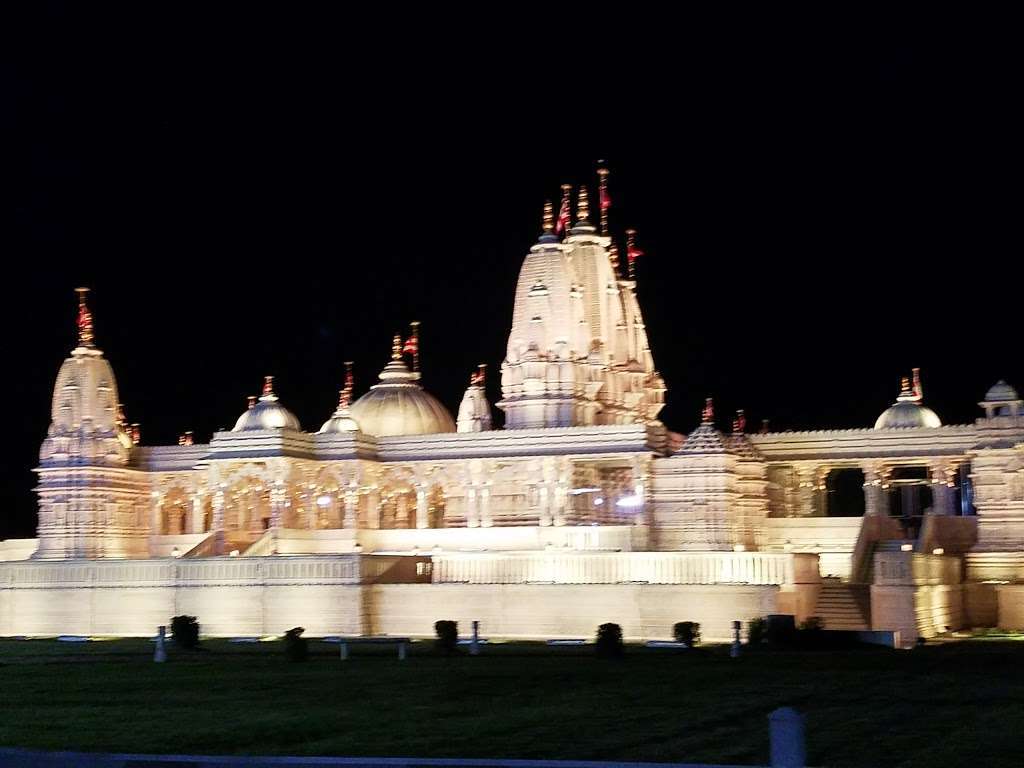 BAPS Shri Swaminarayan Mandir | 1150 Brand Ln, Stafford, TX 77477, USA | Phone: (281) 765-2277