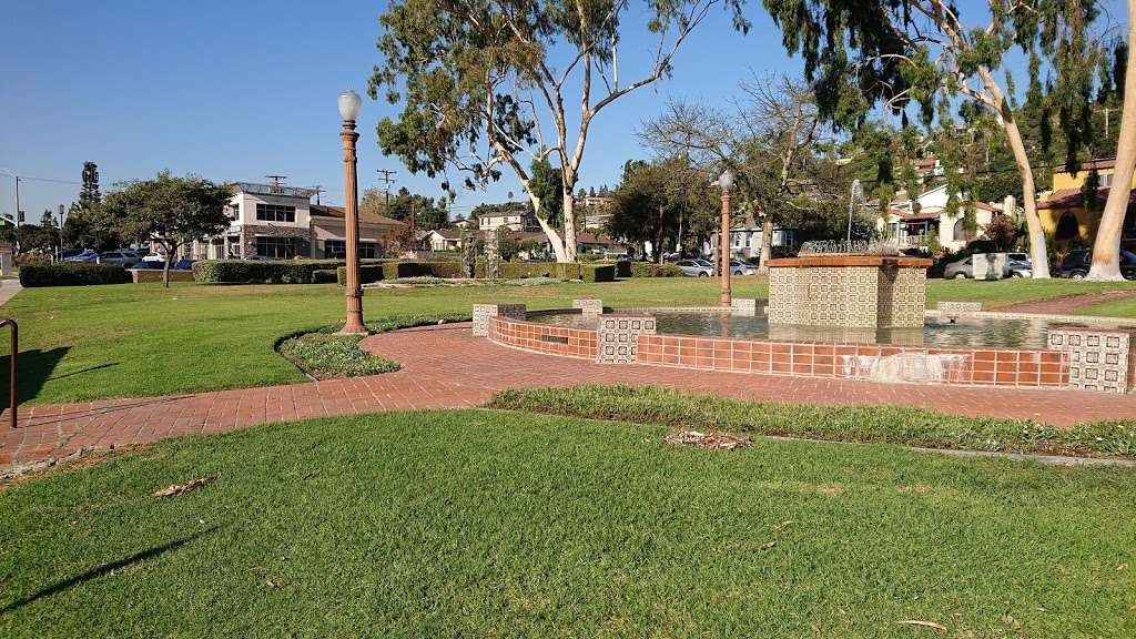 Lou Henry Hoover Park | 10839 Beverly Blvd, Whittier, CA 90601, USA