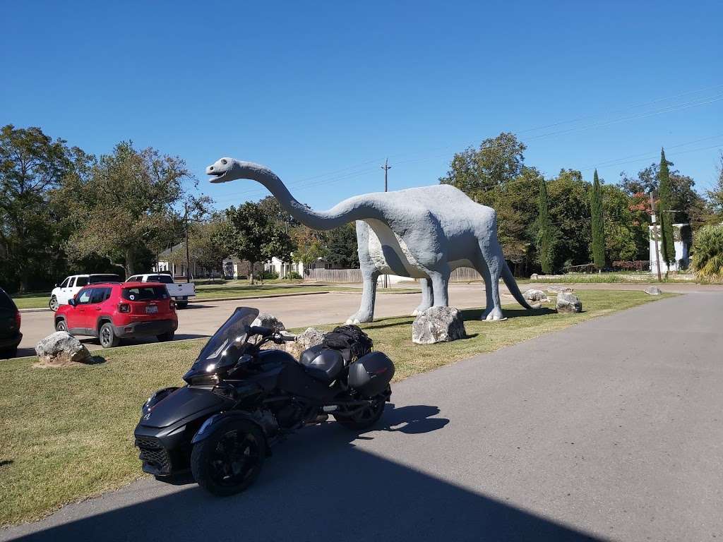 Dinosaur Park | Wharton, TX 77488 | Phone: (979) 532-2491