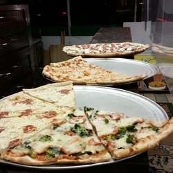 Carmine & Rays Pizza | 284 Closter Dock Rd, Closter, NJ 07624, USA | Phone: (201) 768-5390