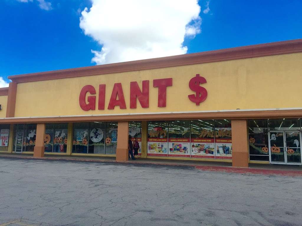 Giant Dollar | 11075 East Fwy, Houston, TX 77029, USA | Phone: (713) 671-0203