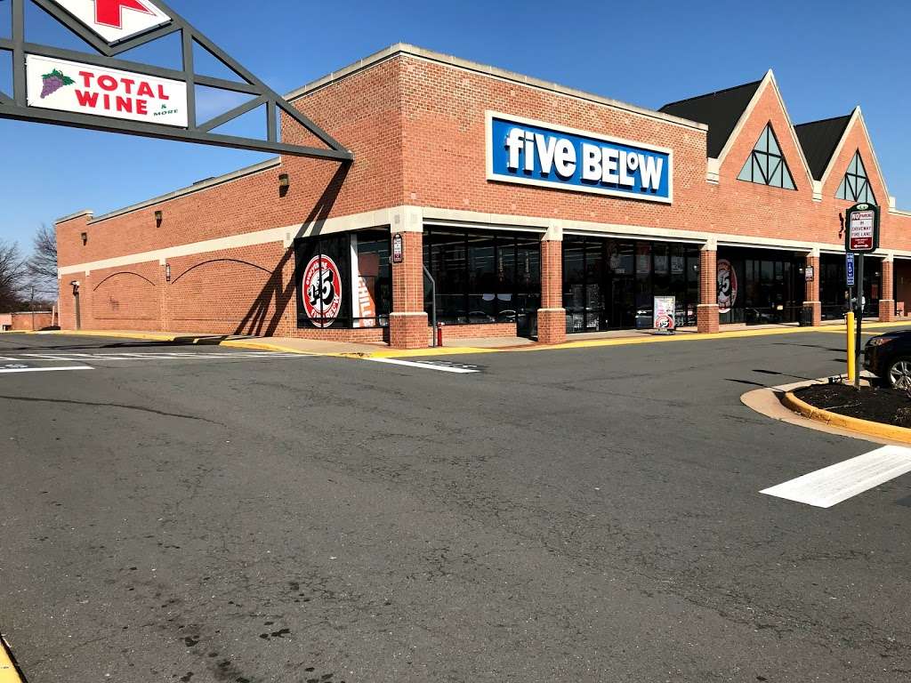 Five Below | 13036 Lee Jackson Memorial Hwy, Fairfax, VA 22033 | Phone: (703) 378-2148