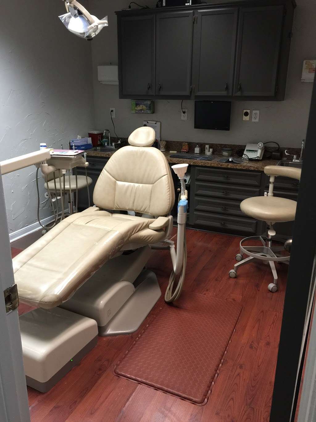 Margaret Bradley DDS | 406 N Main St, Highlands, TX 77562, USA | Phone: (281) 426-2821