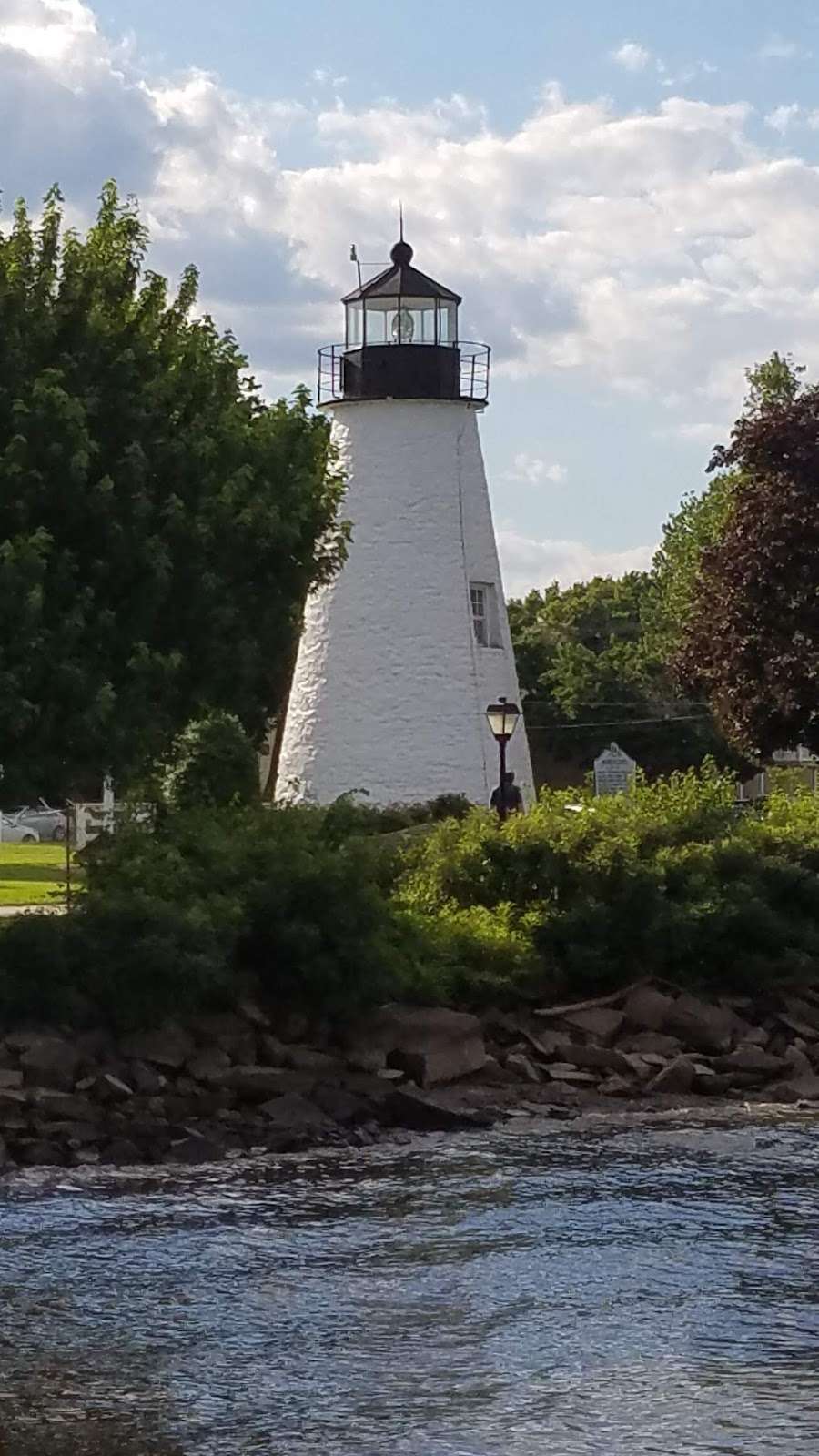 Concord Point Lighthouse | 700 Concord St, Havre De Grace, MD 21078, USA | Phone: (410) 939-3213