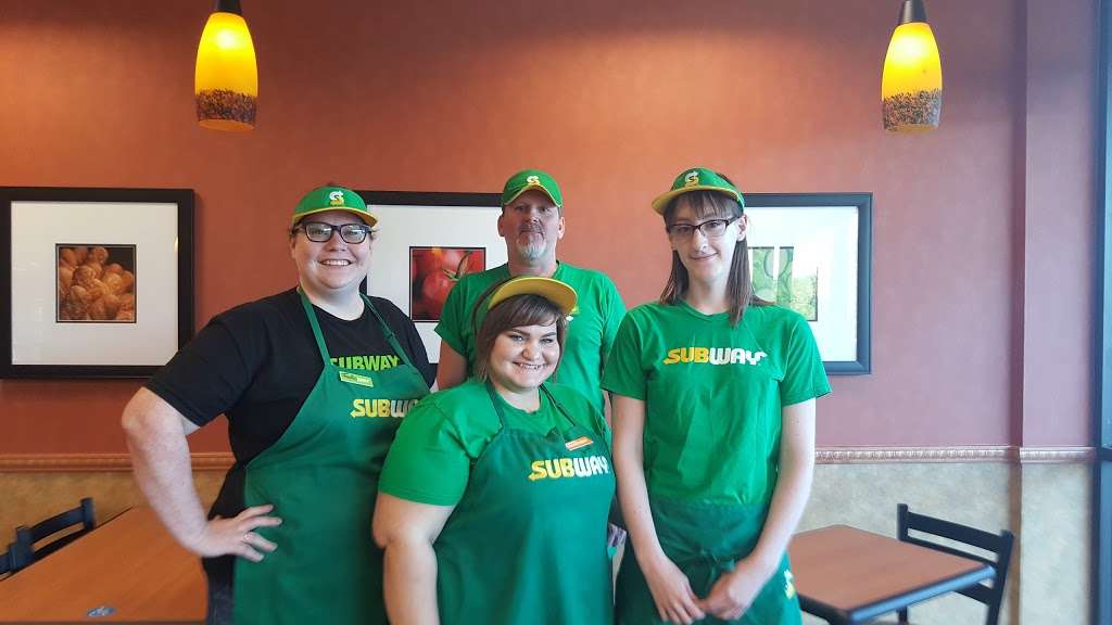 Subway Restaurants | 10903 NW 45 HIghway, Parkville, MO 64152, USA | Phone: (816) 382-3833