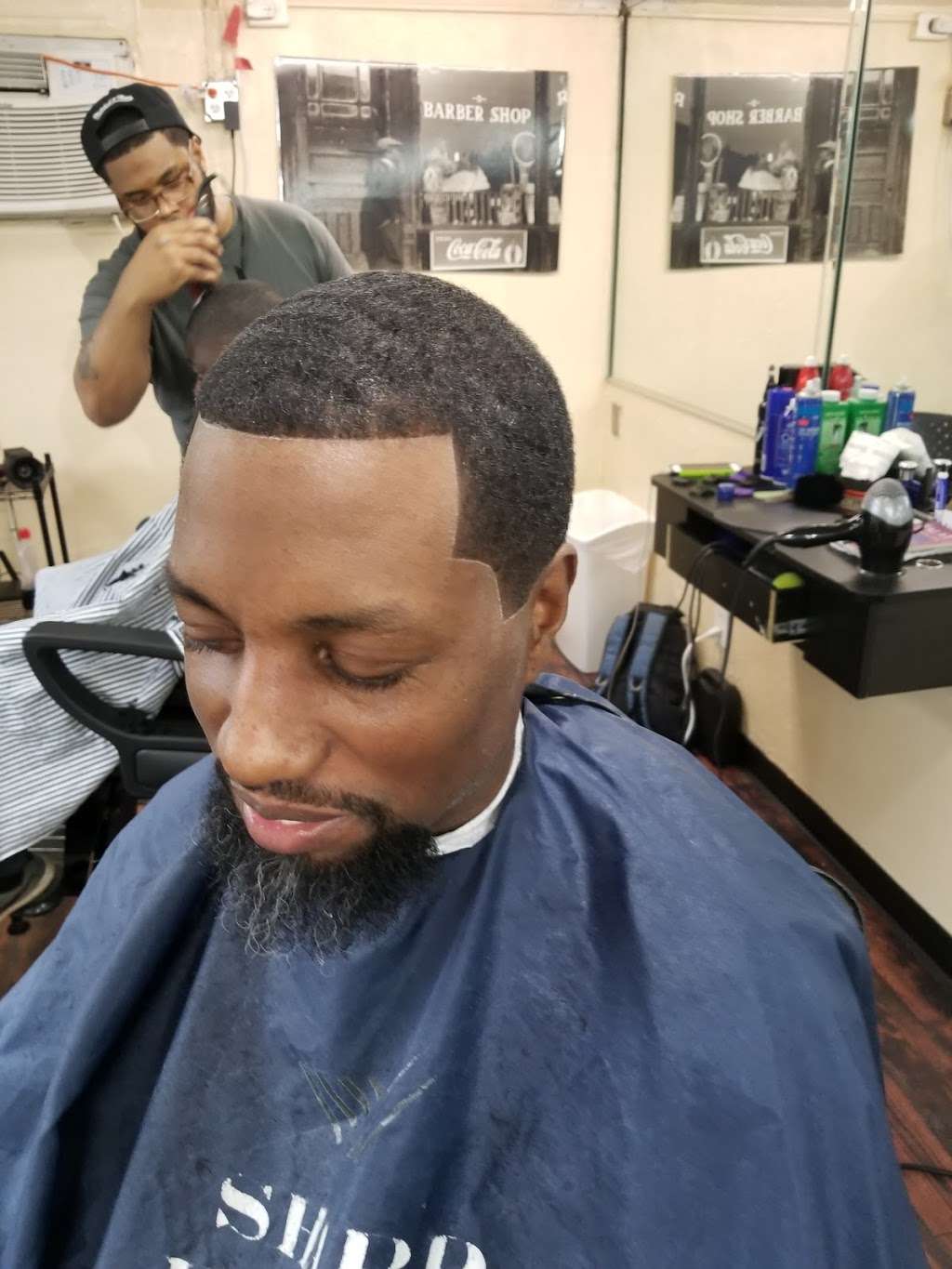 Superstars Barbershop | 500 Fern St, Darby, PA 19023, USA | Phone: (484) 494-6654