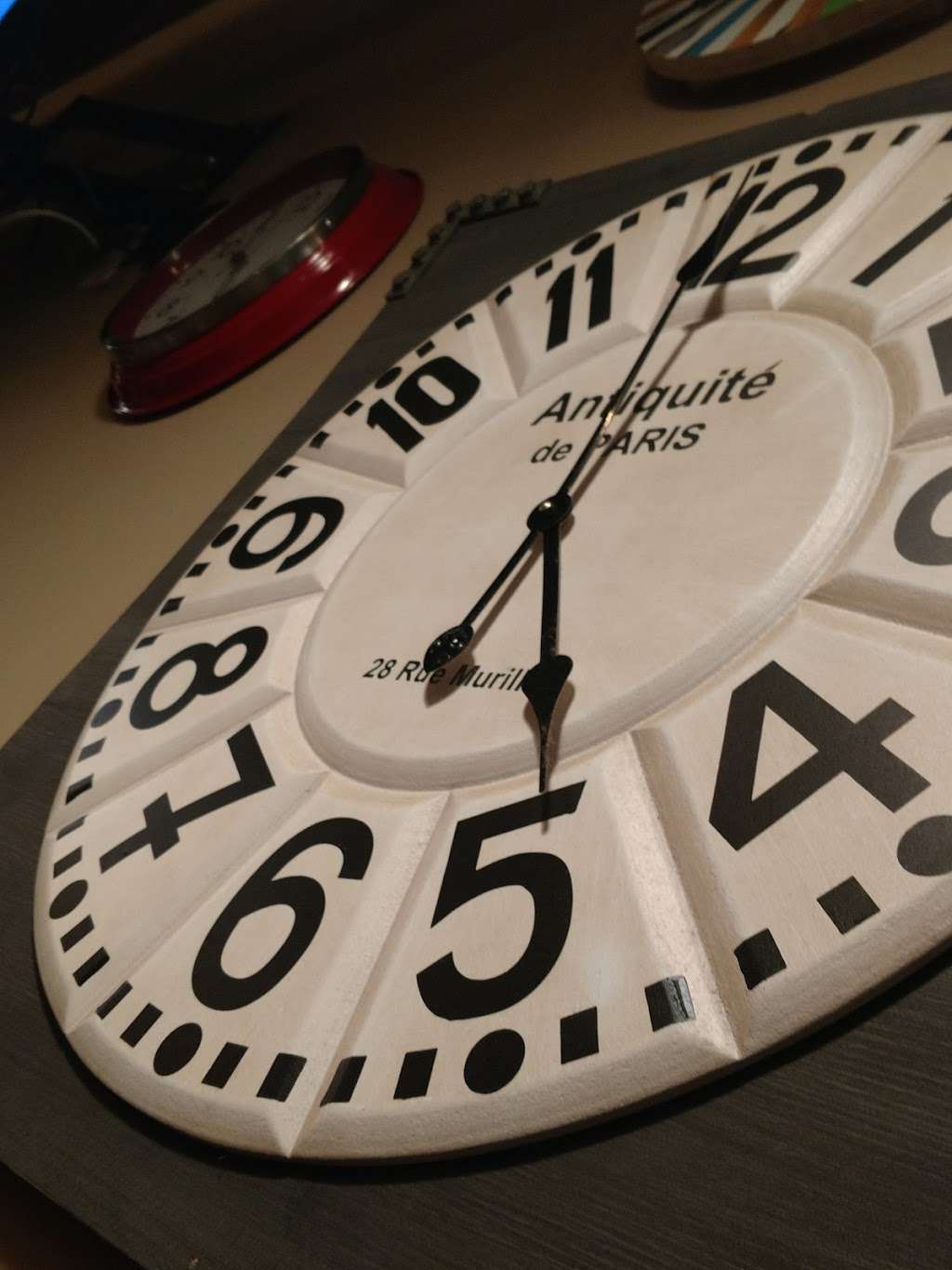 Clock Restoration Bar & Kitchen | F6, 31 S Calvert St, Baltimore, MD 21202 | Phone: (443) 203-1888