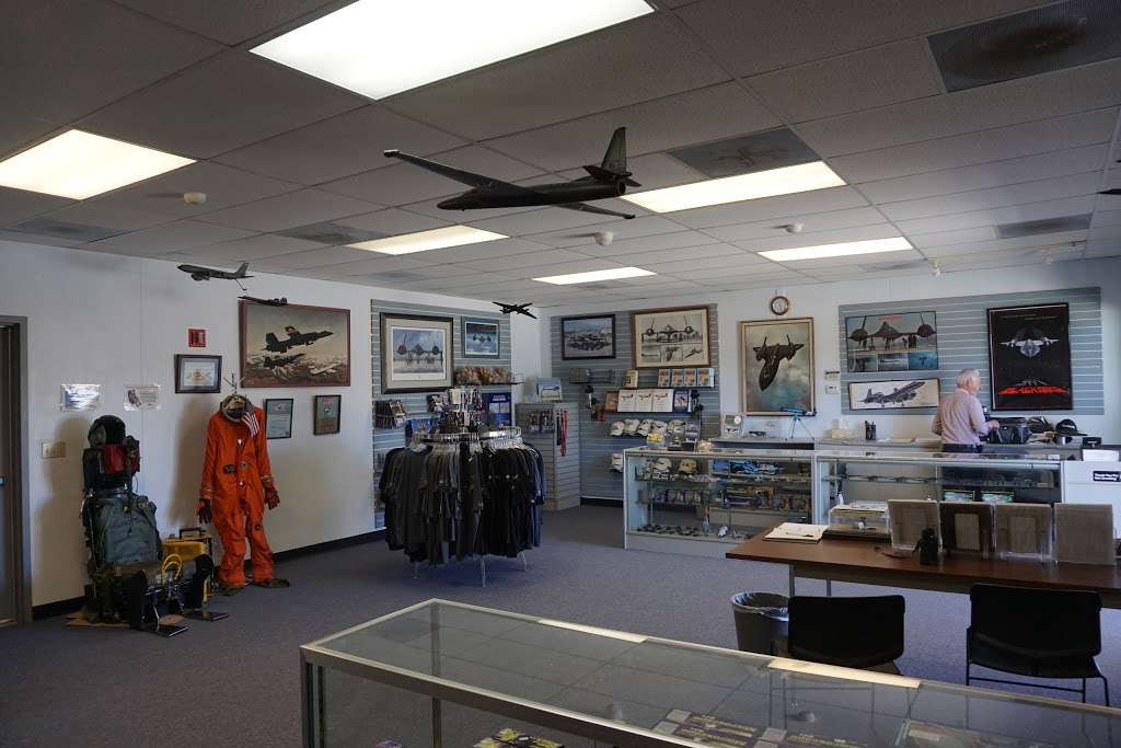 Blackbird Airpark | 2503 E Ave P, Palmdale, CA 93550, USA | Phone: (661) 274-0884