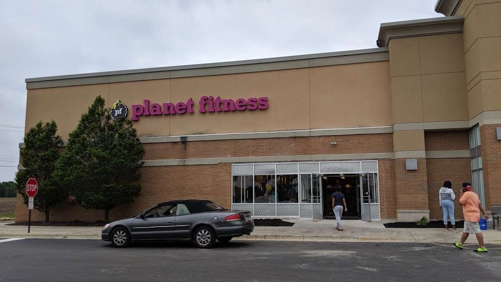 Planet Fitness | 2560 Sycamore Rd, DeKalb, IL 60115, USA | Phone: (779) 255-5252