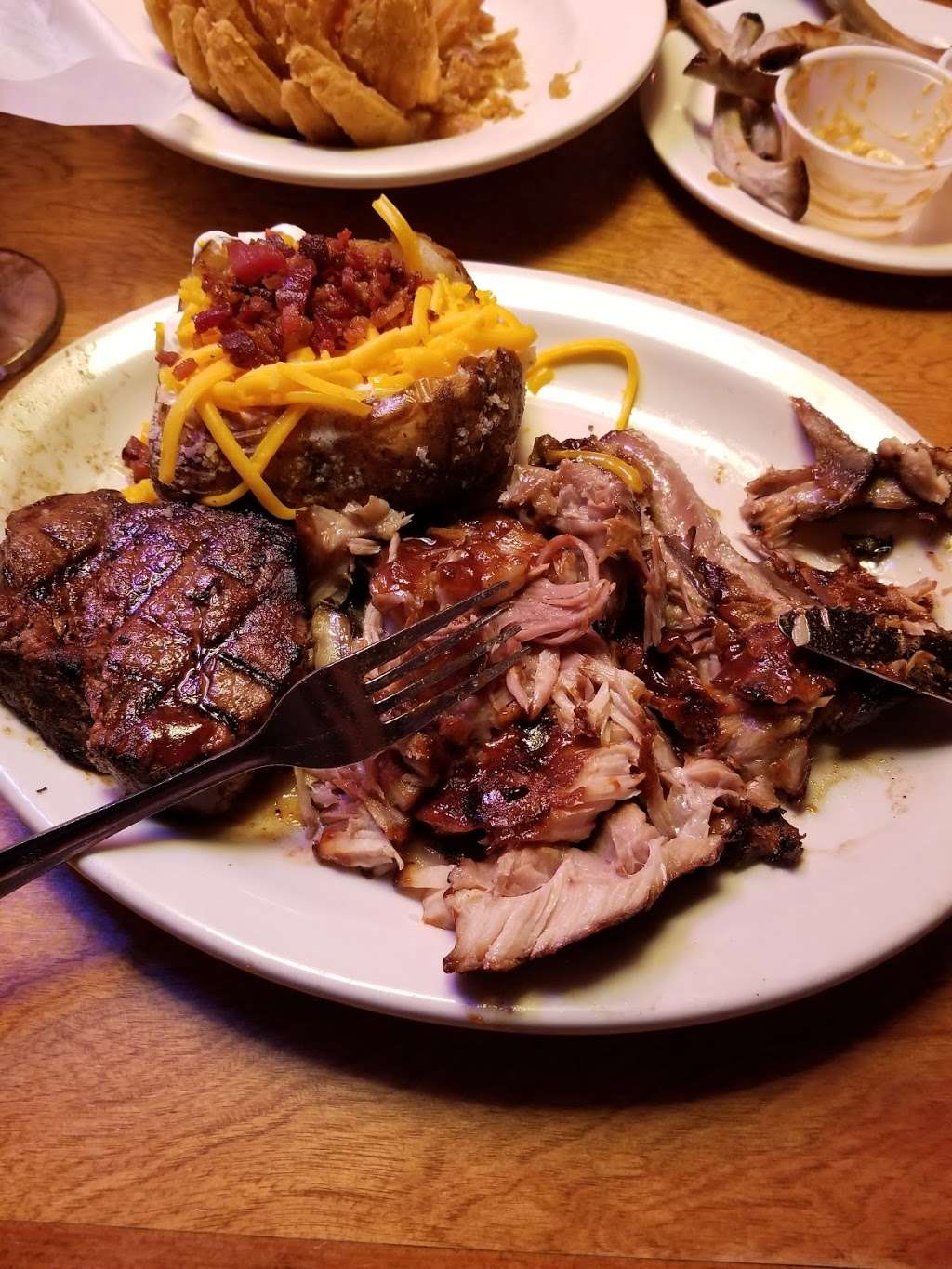 Texas Roadhouse | 18194 Gulf Fwy, Friendswood, TX 77546, USA | Phone: (281) 461-3800