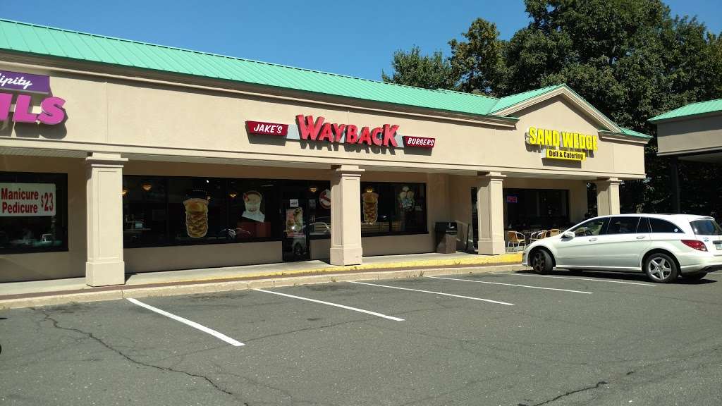 Wayback Burgers | 607 Main Ave, Norwalk, CT 06851, USA | Phone: (203) 956-5555