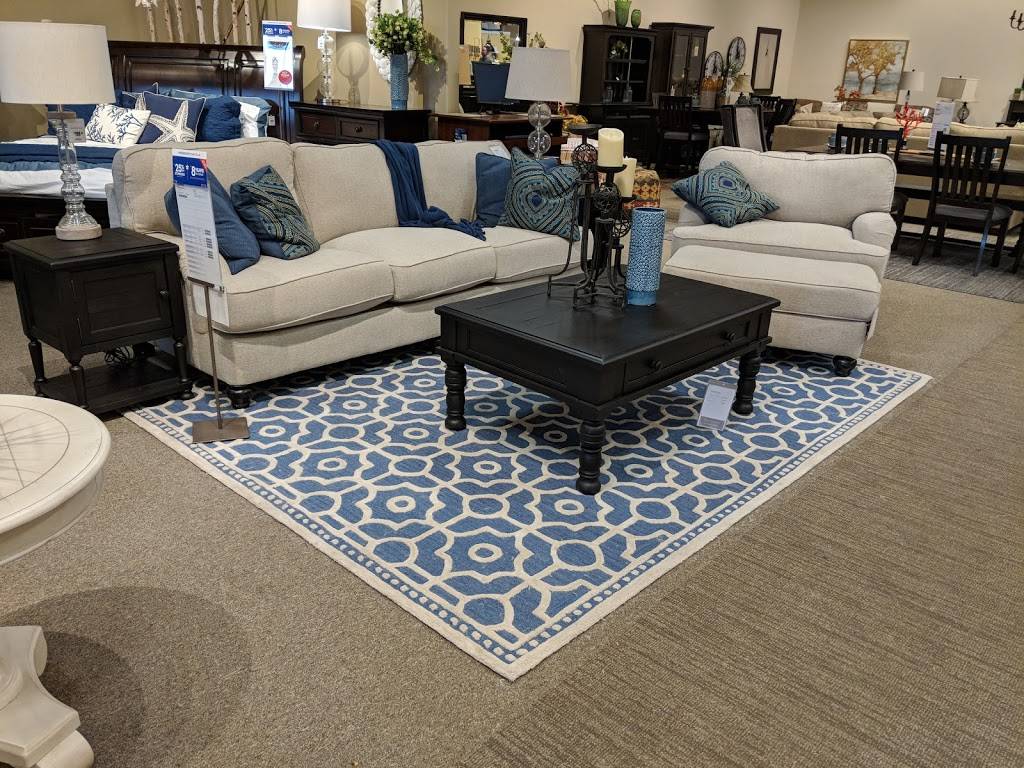 Ashley HomeStore | 8151 Blanding Blvd, Jacksonville, FL 32244 | Phone: (904) 221-2347