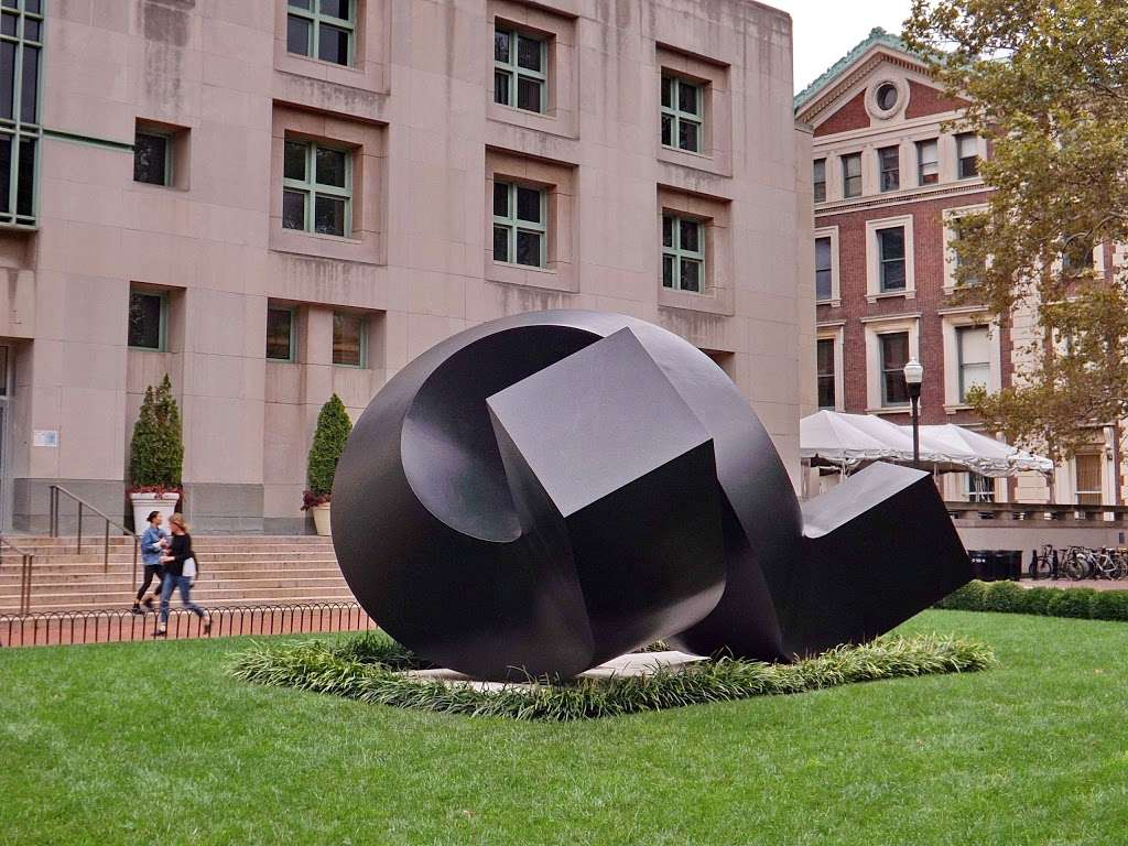 Clement Meadmore - The Curl | Photo 2 of 8 | Address: 3022 Broadway, New York, NY 10027, USA