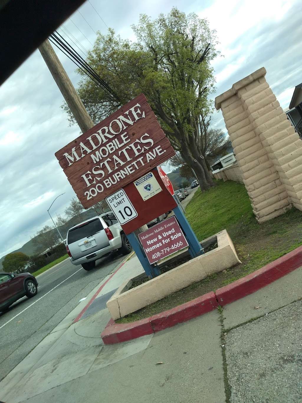 Madrone Mobile Estates | 200 Burnett Ave, Morgan Hill, CA 95037 | Phone: (408) 779-4666