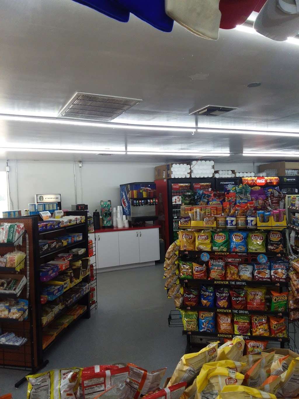 Chevron Truck Stop | 16311 US-27, Lake Wales, FL 33859, USA | Phone: (863) 657-4957