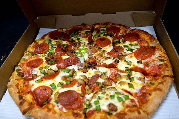 Papas Pizza To Go | 1002 E Main St, Cherryville, NC 28021, USA | Phone: (704) 435-6335