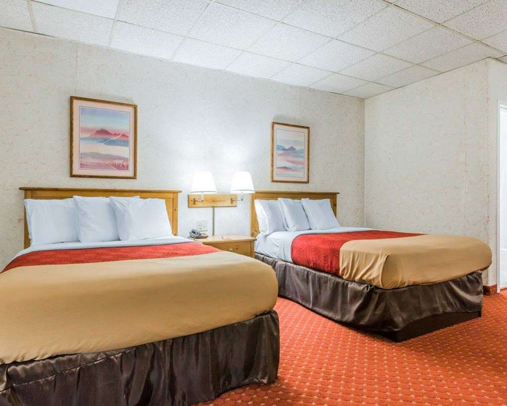 Econo Lodge Near Stewart International Airport | New York 32, 310 Windsor Hwy, Newburgh, NY 12550 | Phone: (845) 561-6620