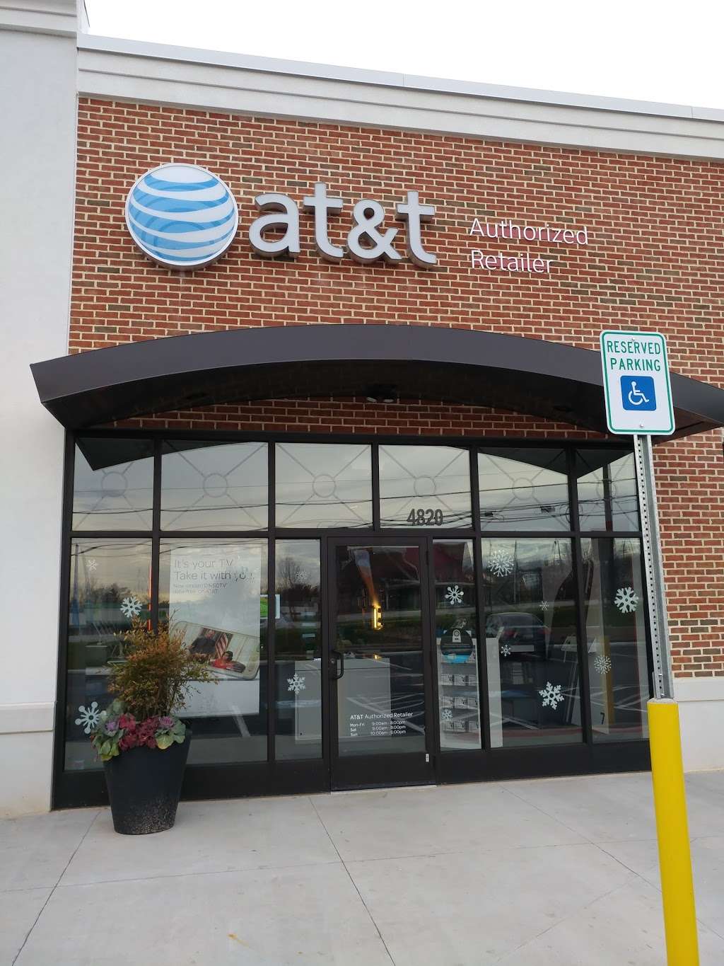 AT&T Store | 4820 Edgmont Ave, Brookhaven, PA 19015, USA | Phone: (610) 978-3065