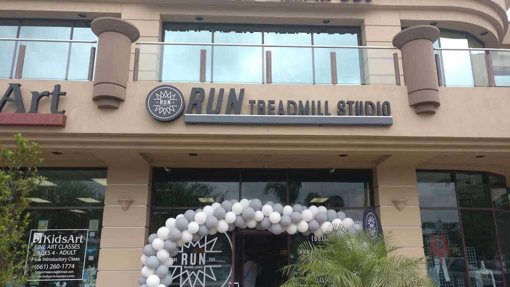 RUN Treadmill Studio | 23300 Cinema Dr suite 104, Santa Clarita, CA 91355, USA | Phone: (661) 200-3222