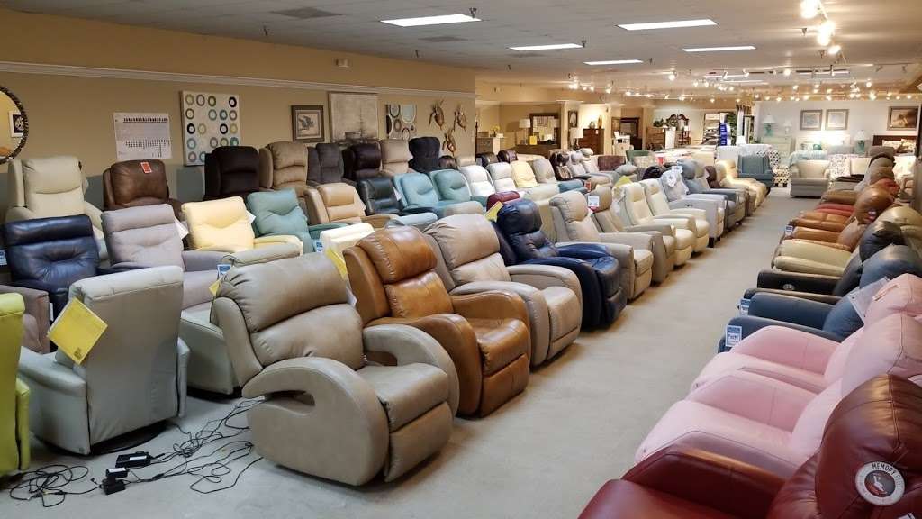 Family Furniture Galleries | 8626 US-441, Leesburg, FL 34788, USA | Phone: (352) 435-6131